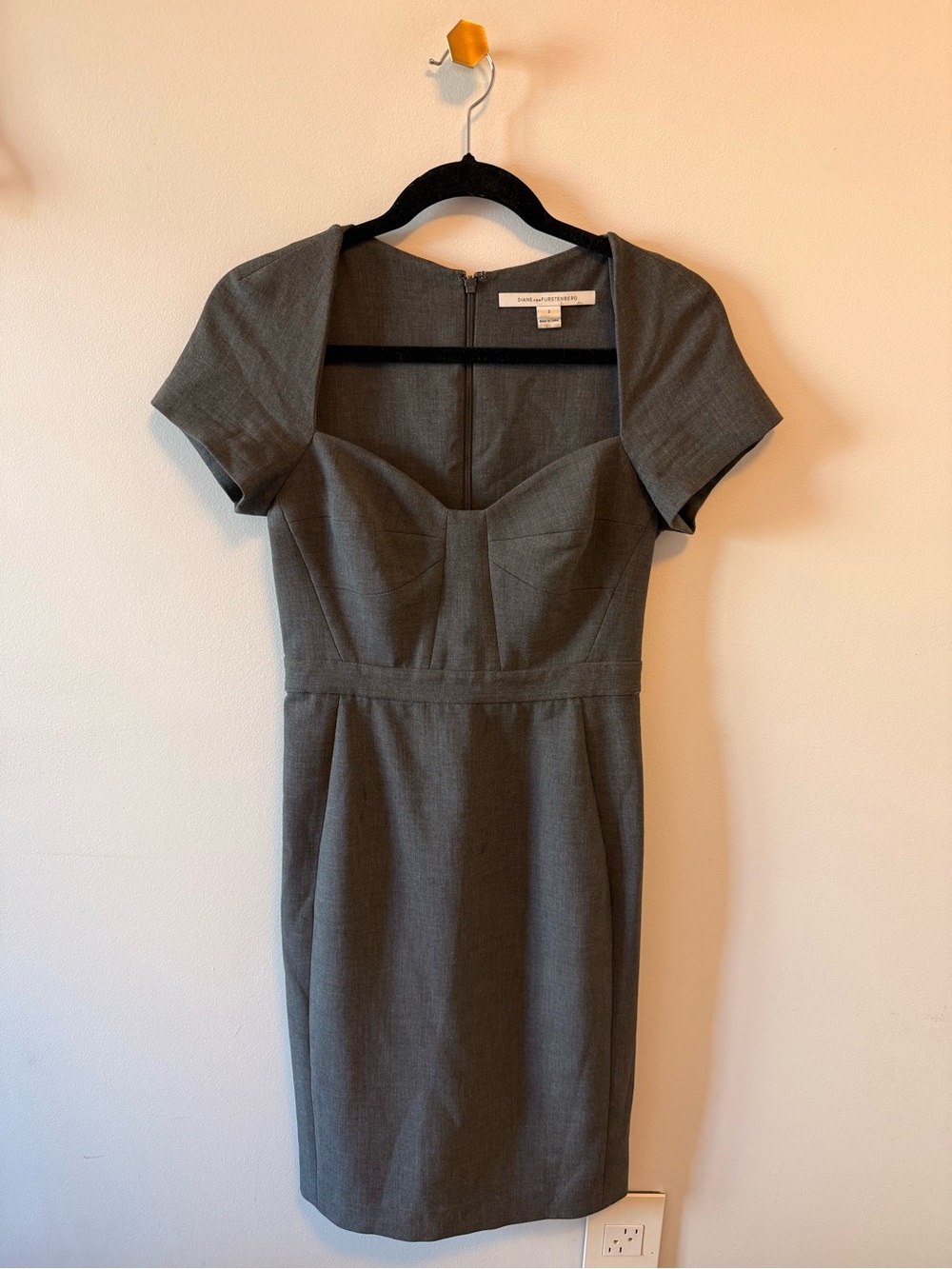 Diane Von Furstenberg Gray Short Sleeve Sheath Midi Dress